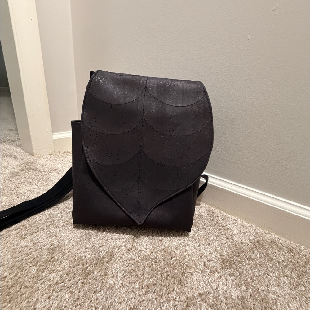 Leafling Black Cork Leather backpack
